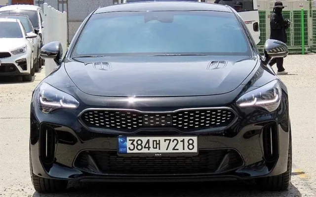 중고할부차 스팅어 마이스터 AWD 3.3 GT 아크로 에디션 매물 사진 8 - 2023/01 42,757km